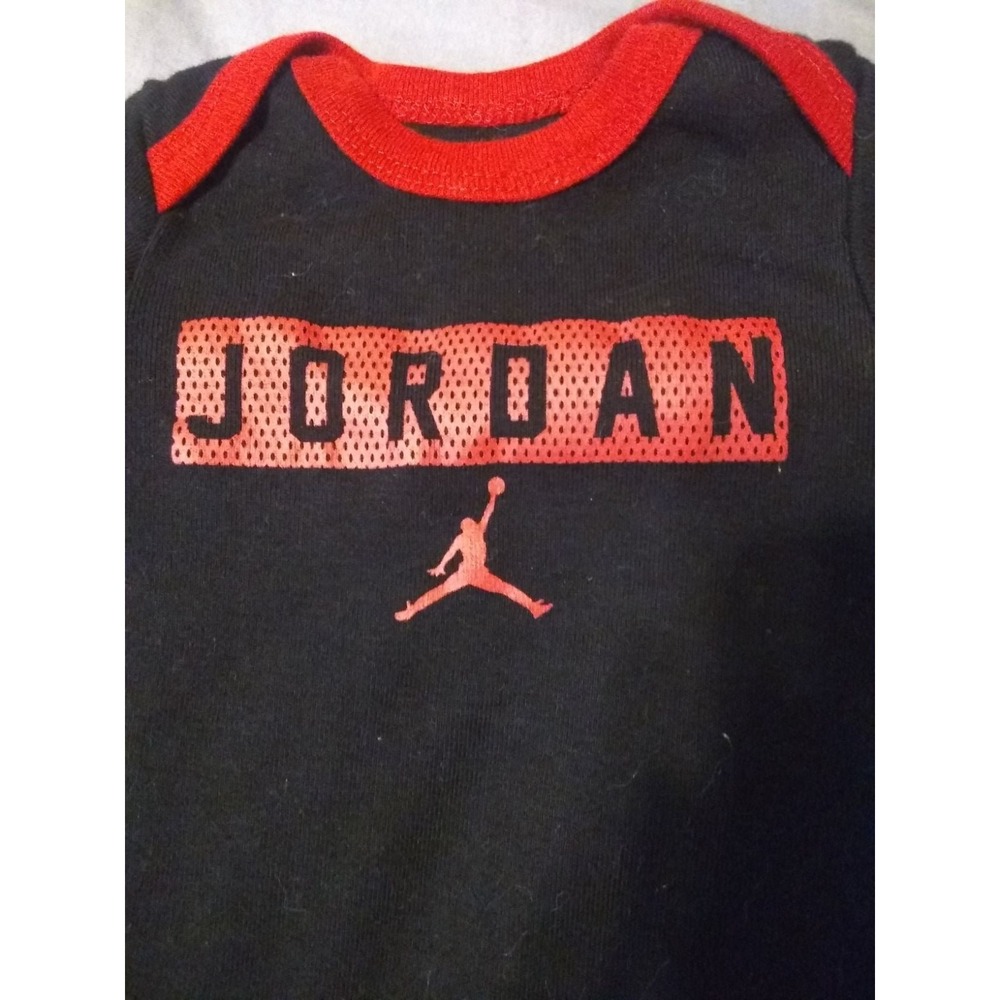 Jordan Bodysuit Infant 0-6M Black Red Jumpman Logo Short Sleeve Romper‎ Onesie
